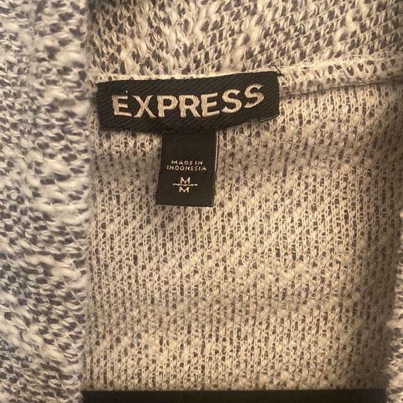 🛍 Express Cradigan 🛍 - Picture 3 of 3